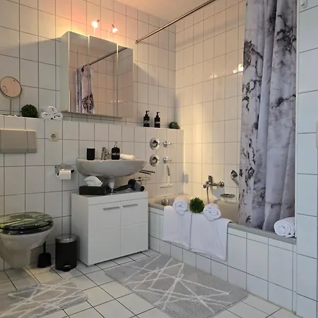 Ruhiges Naehe Bahnhof Hilti Apartament